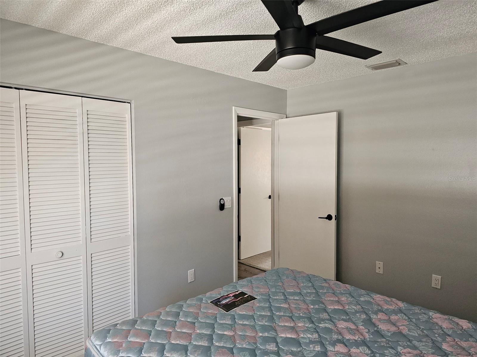 LAKEBRIDGE PH II & III - Residential Lease