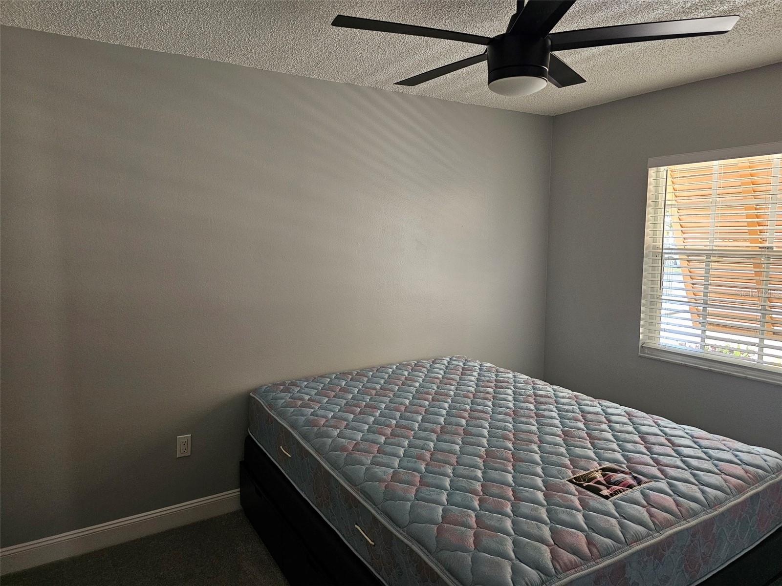 LAKEBRIDGE PH II & III - Residential Lease