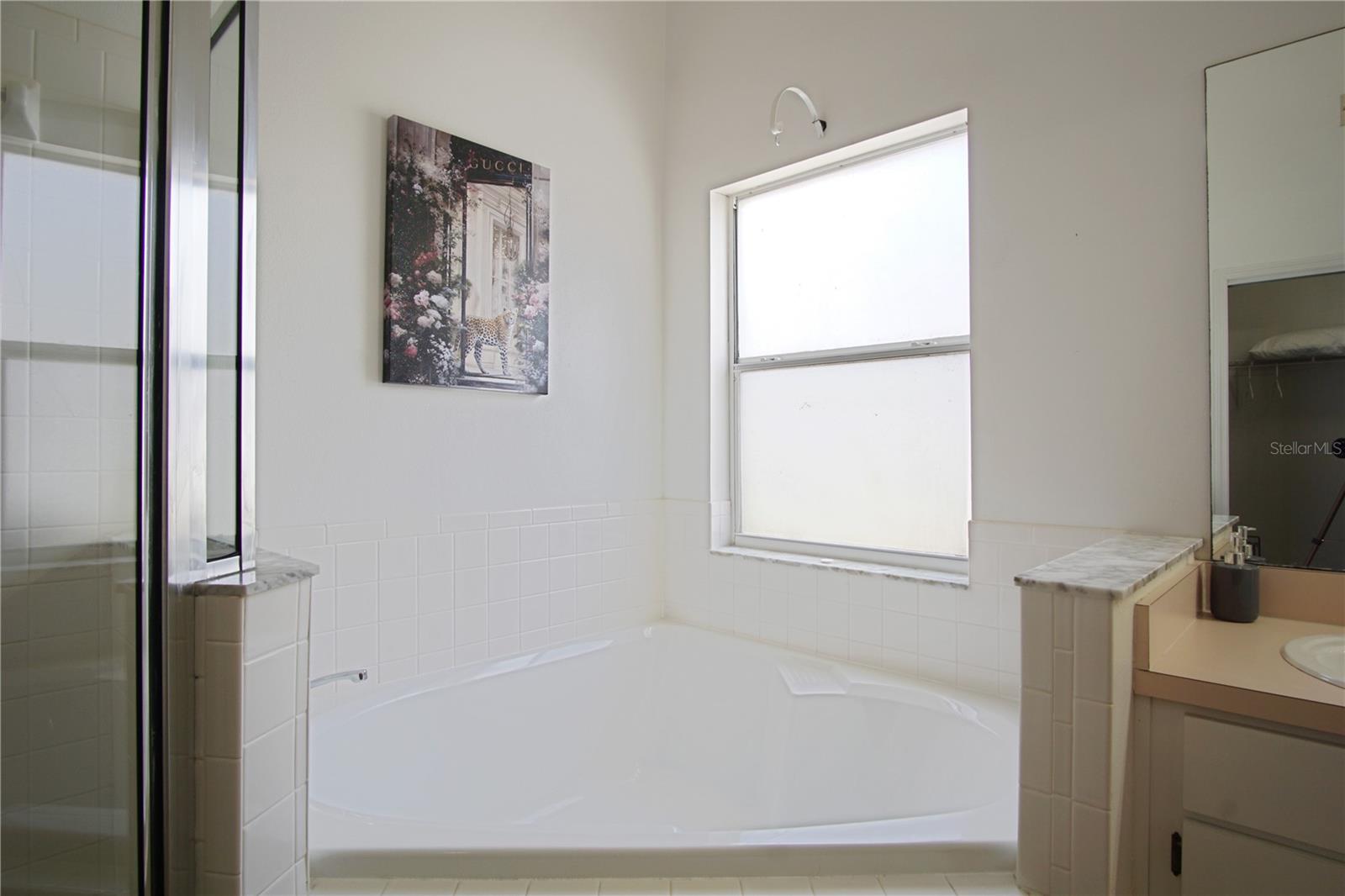 LOMA LINDA PH 02 - Residential Lease
