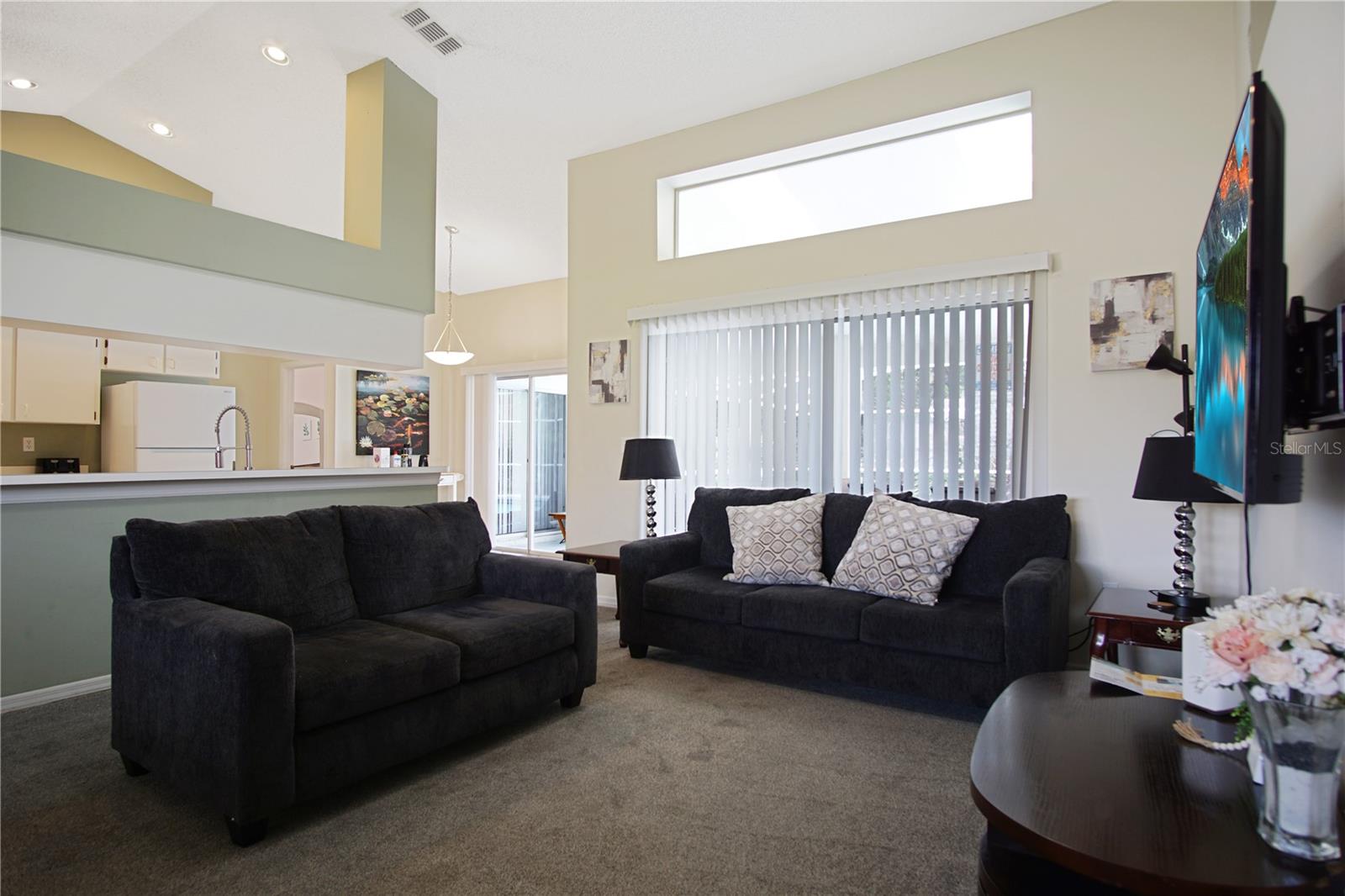 LOMA LINDA PH 02 - Residential Lease
