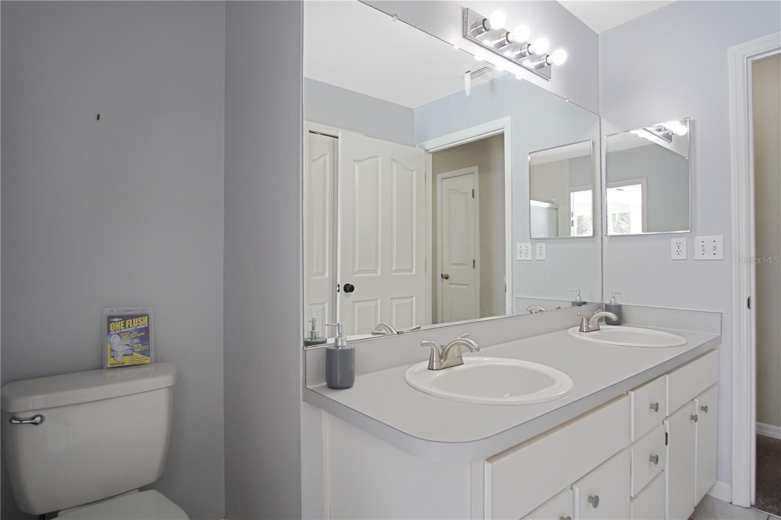 LOMA LINDA PH 02 - Residential Lease