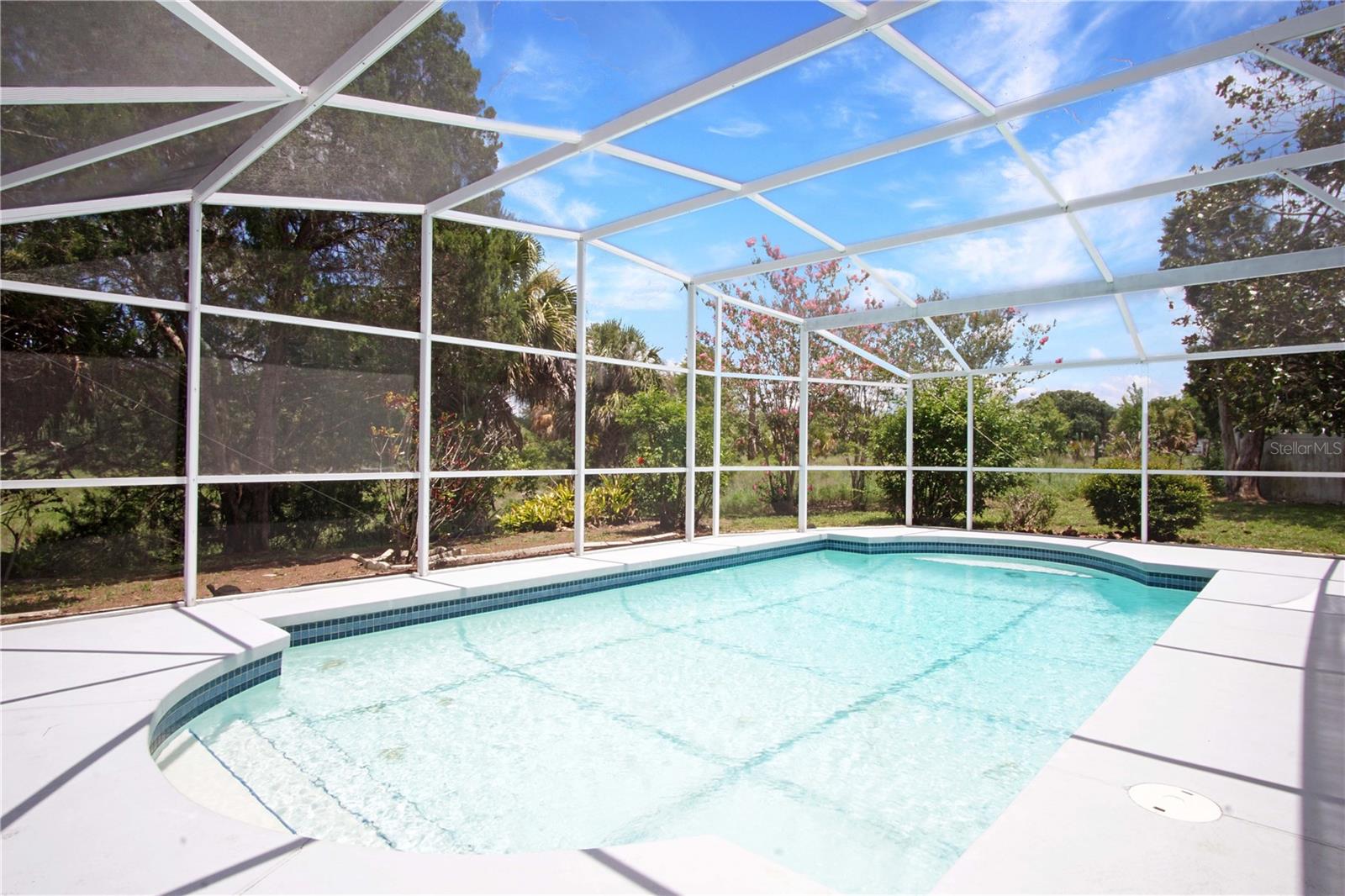 LOMA LINDA PH 02 - Residential Lease
