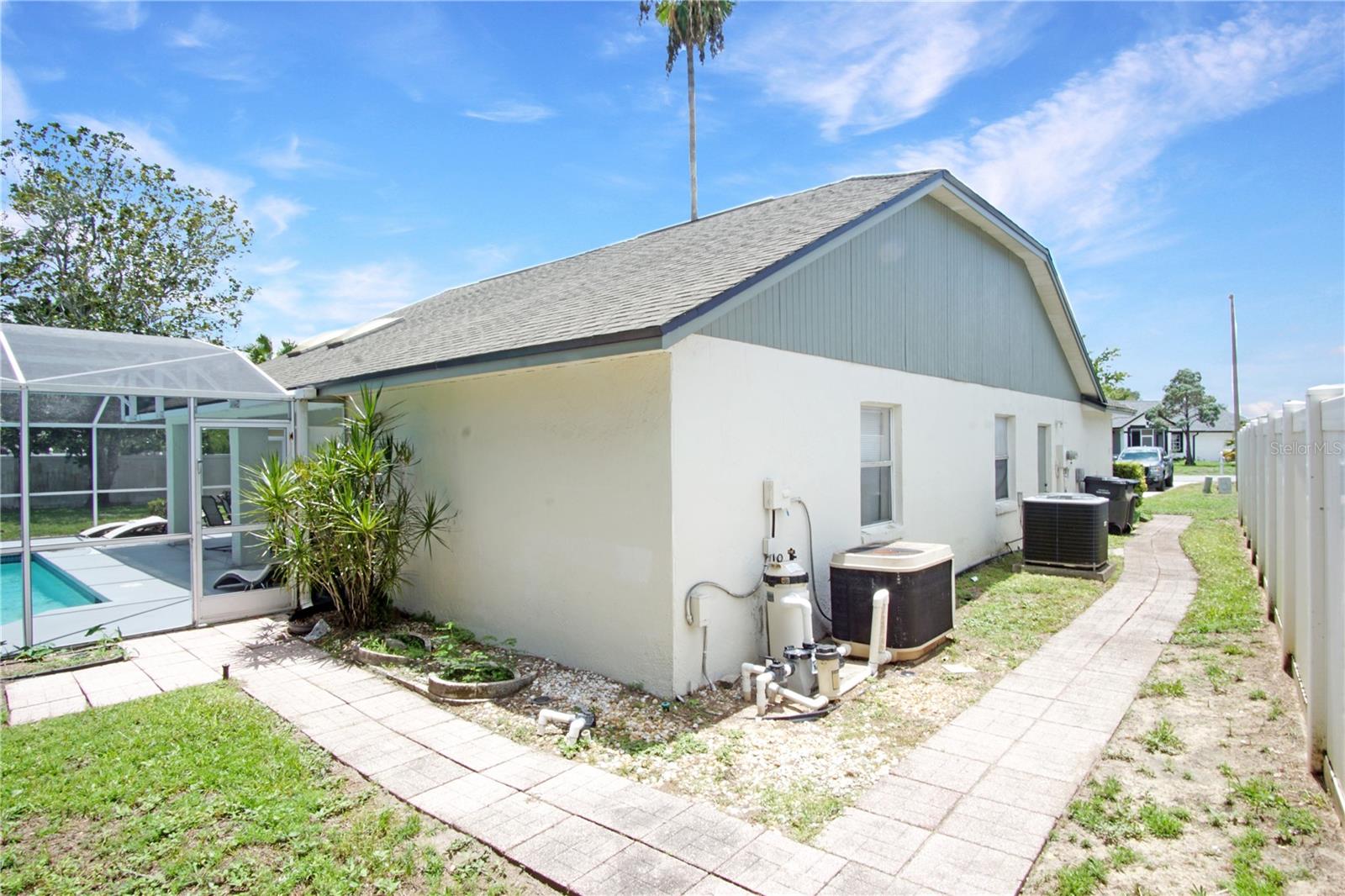 LOMA LINDA PH 02 - Residential Lease