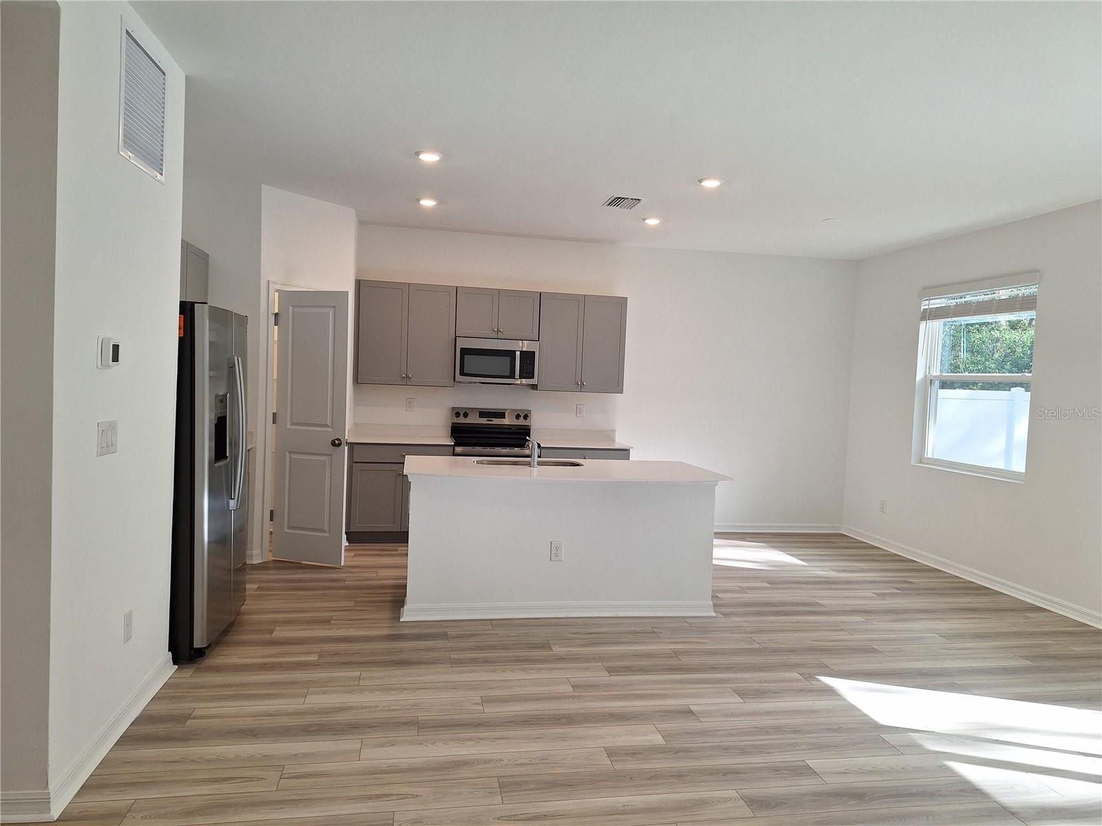 LANIER ACRES - Residential