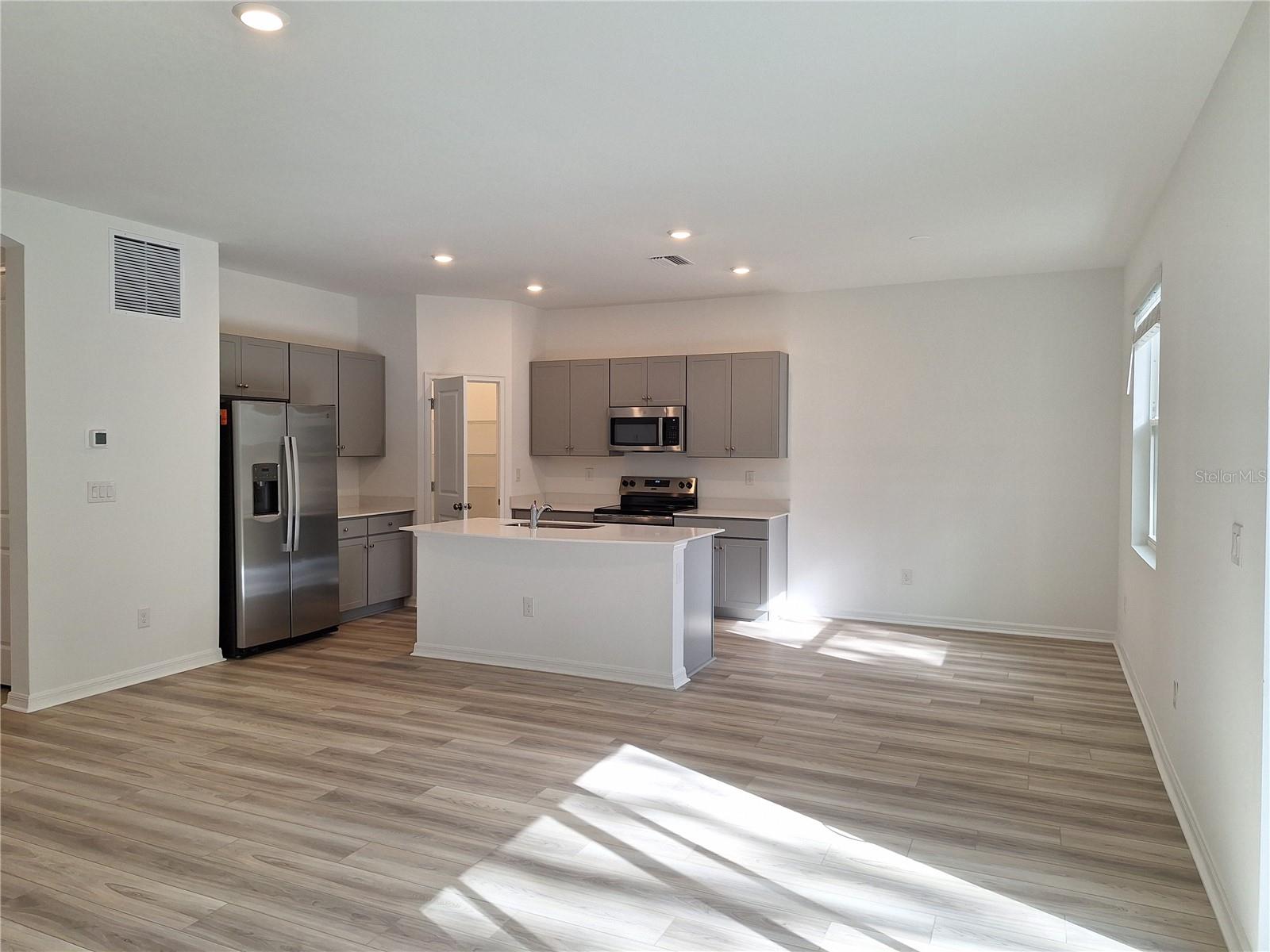 LANIER ACRES - Residential