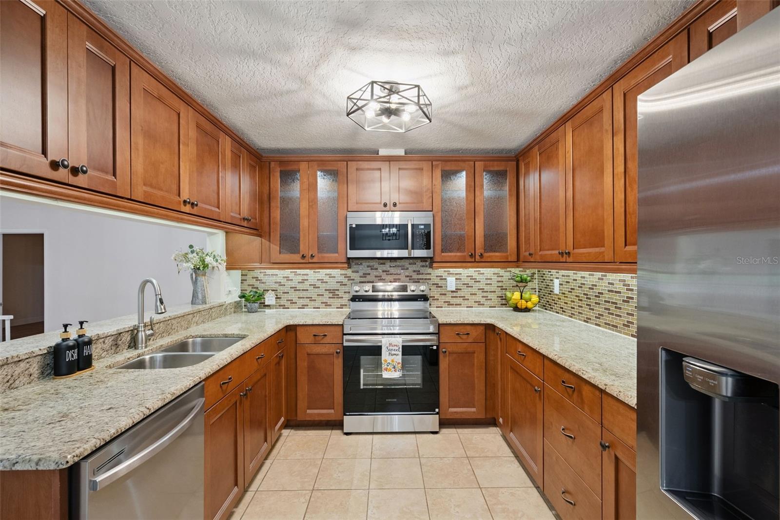 WEDGEWOOD TENNIS VILLAS - Residential