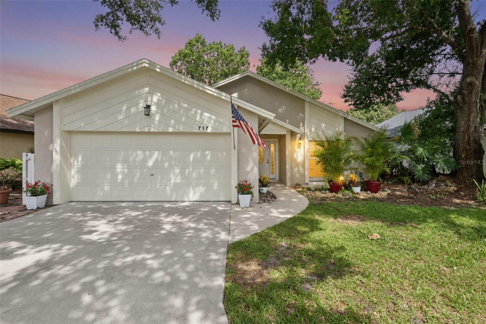 WEDGEWOOD TENNIS VILLAS - Residential