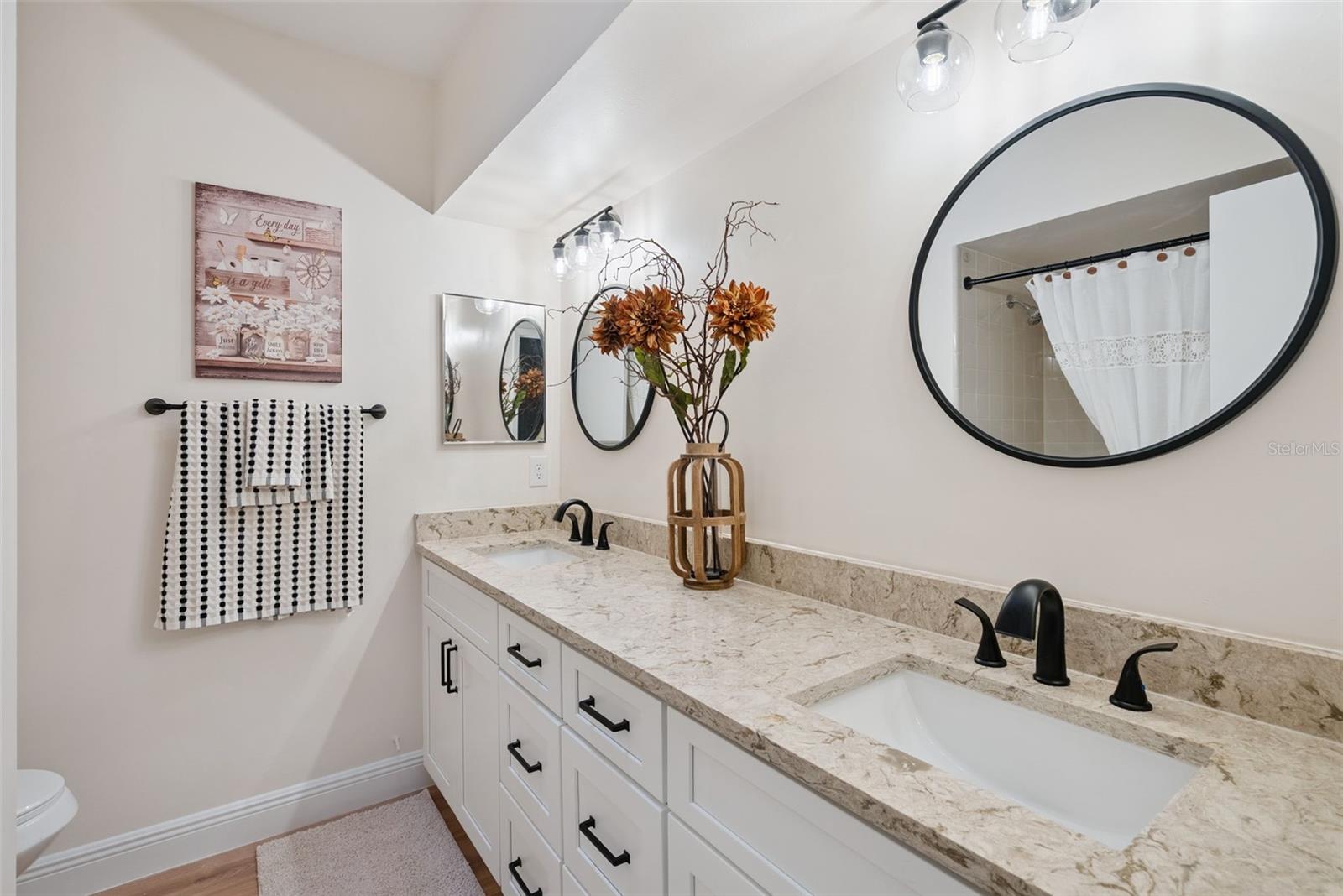 WEDGEWOOD TENNIS VILLAS - Residential