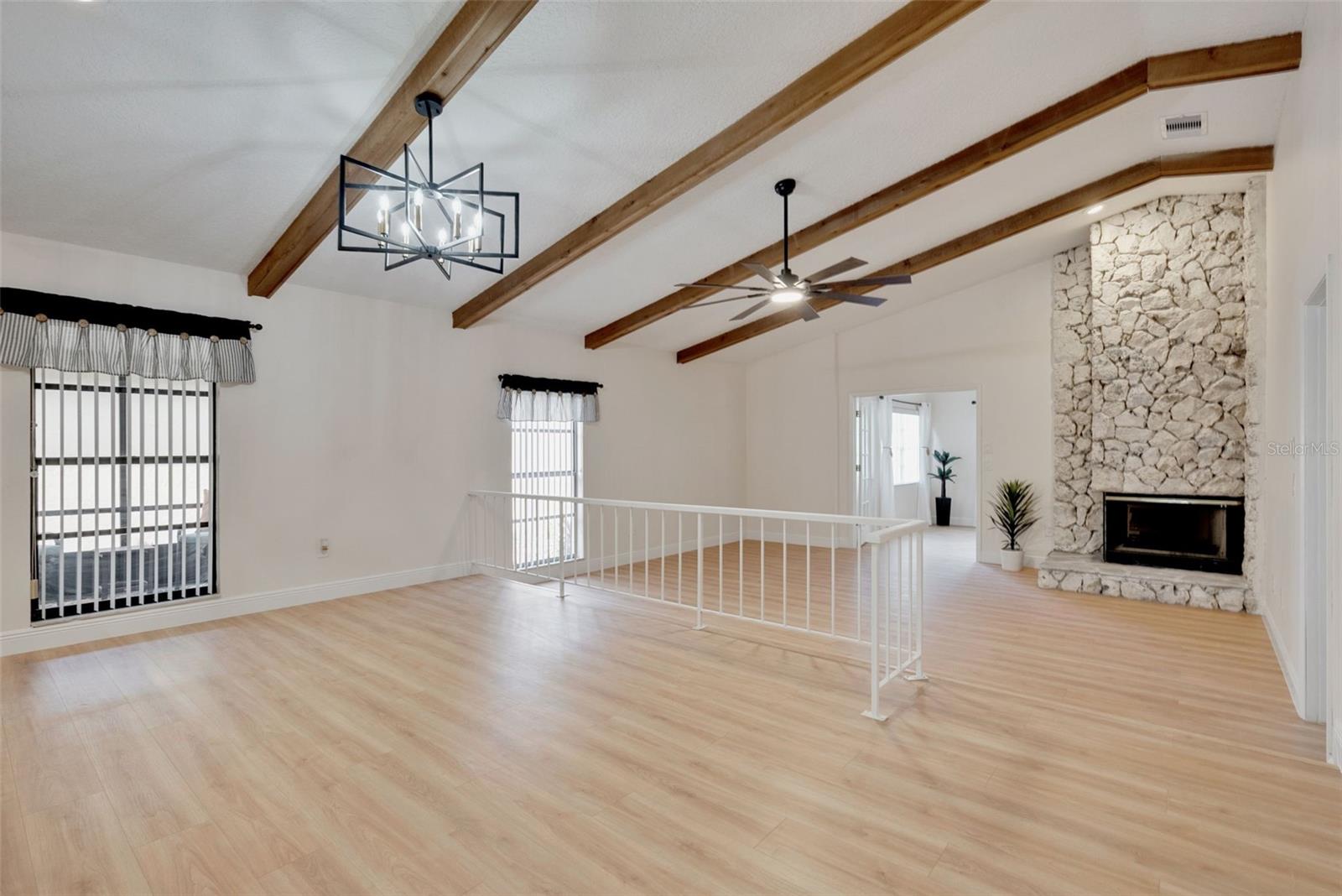 WEDGEWOOD TENNIS VILLAS - Residential