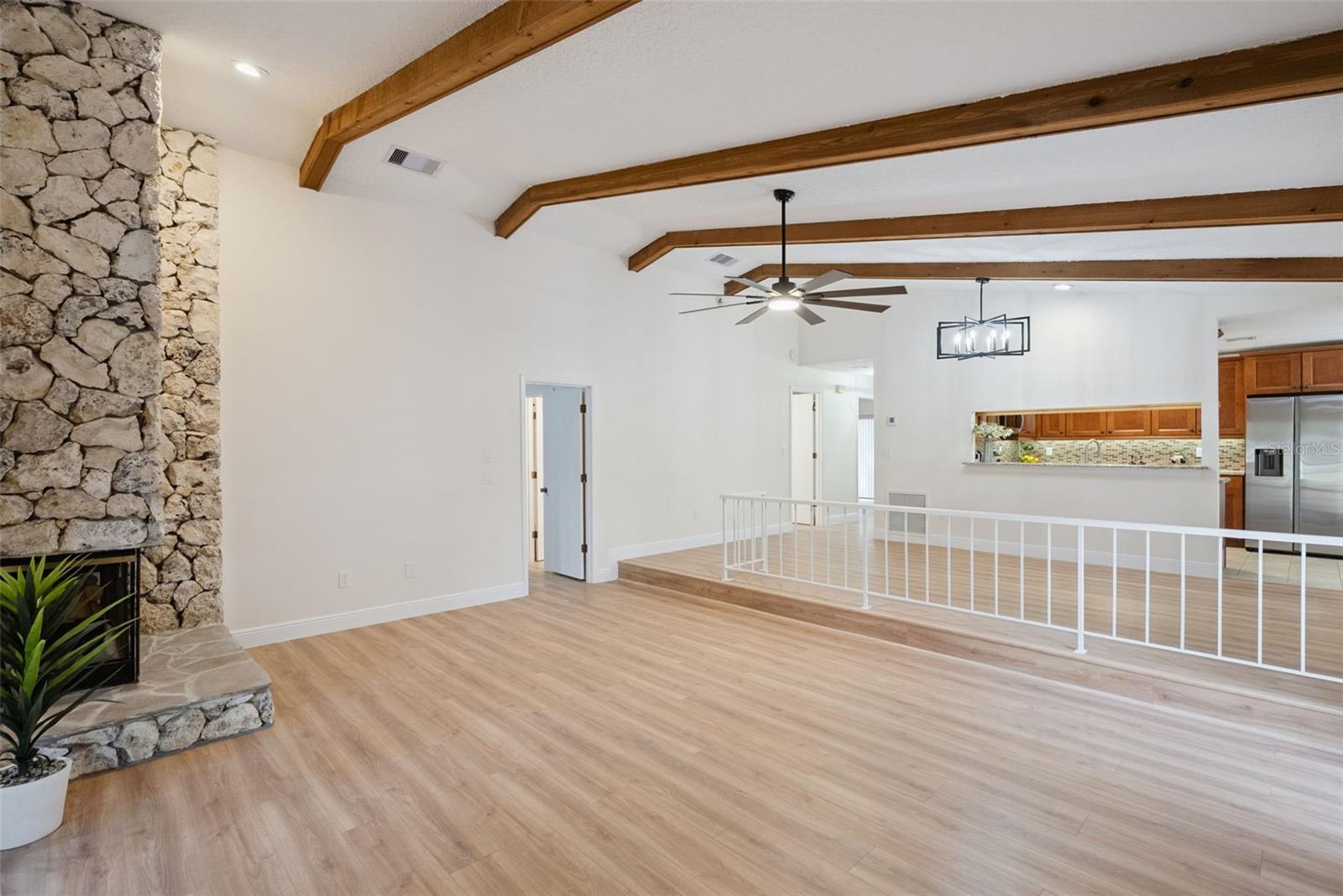 WEDGEWOOD TENNIS VILLAS - Residential