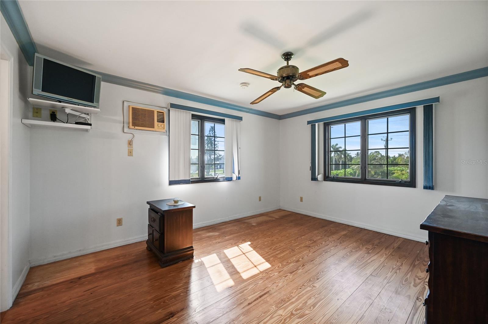 ISLES OF CAPRI UNIT 2 - Residential