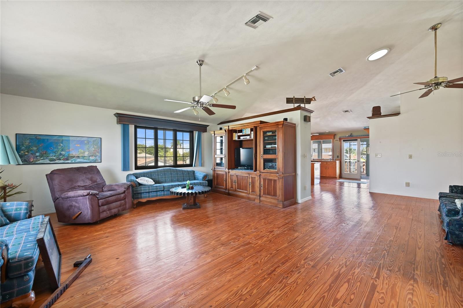 ISLES OF CAPRI UNIT 2 - Residential