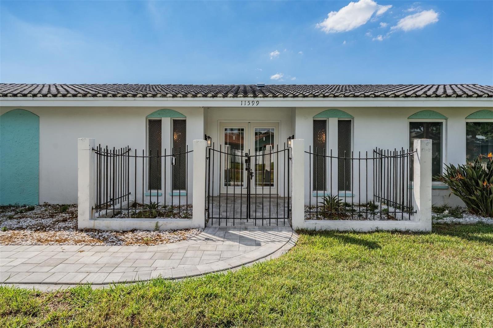 OAKHURST SHORES 5TH ADD - Residential