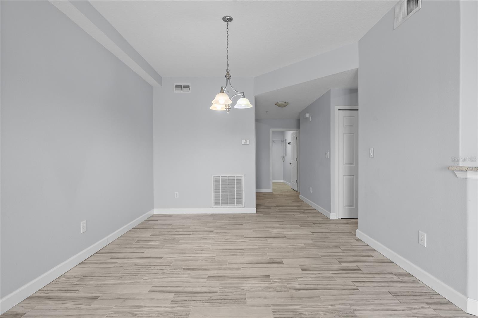 PROMENADE PH 01 - Residential