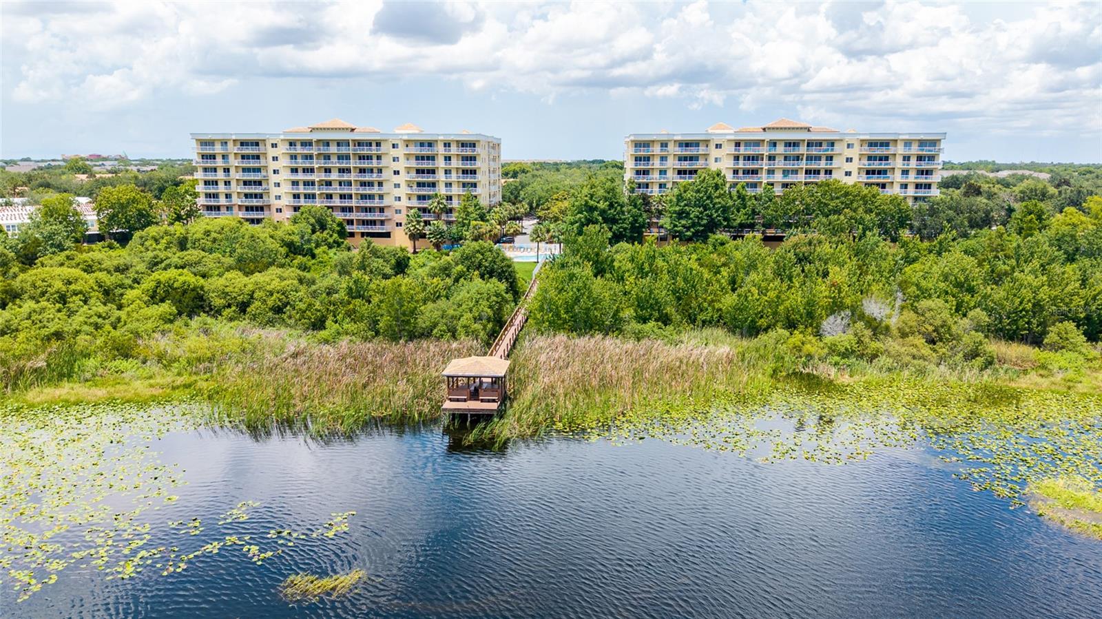 PROMENADE PH 01 - Residential
