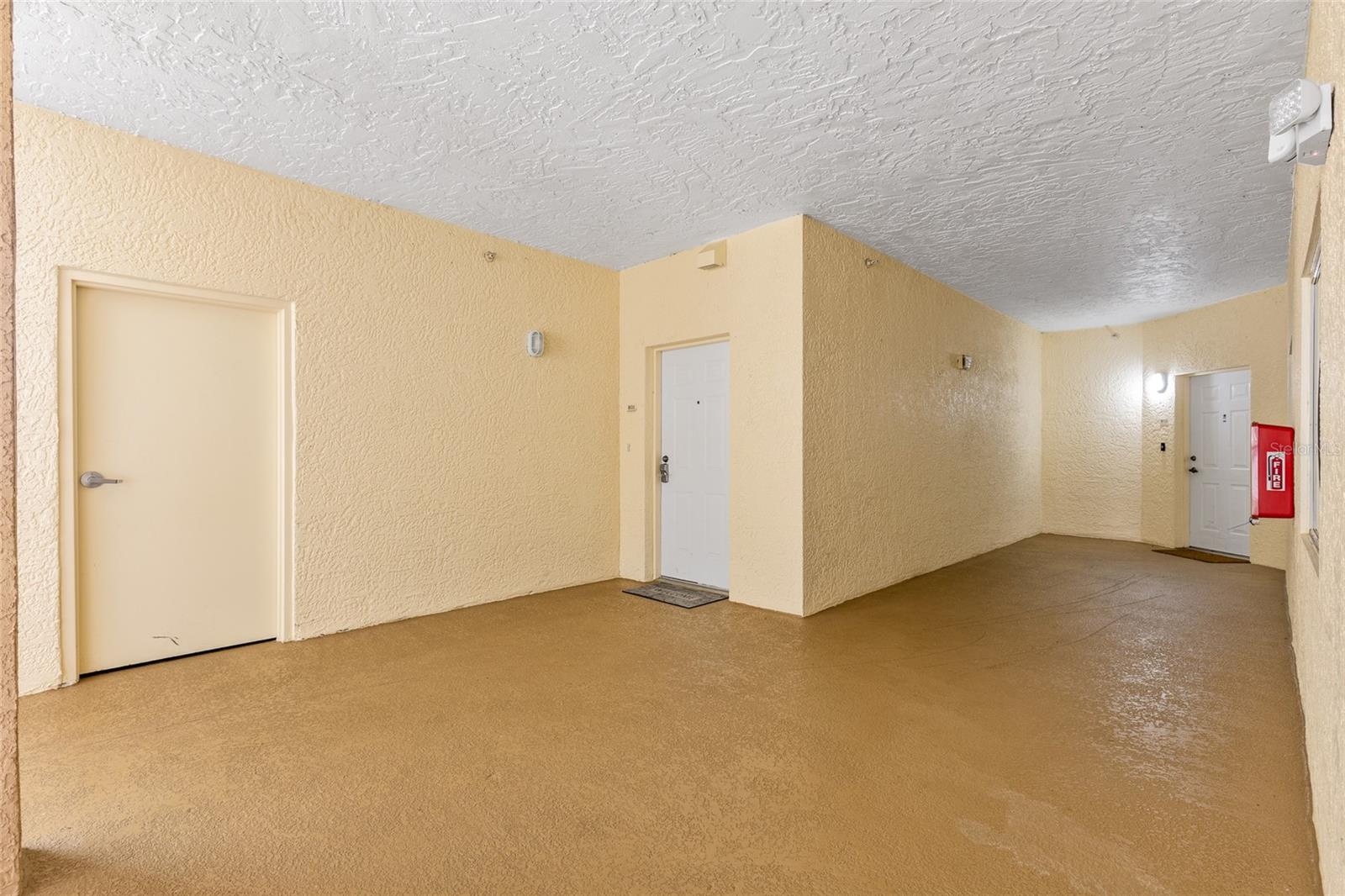 PROMENADE PH 01 - Residential