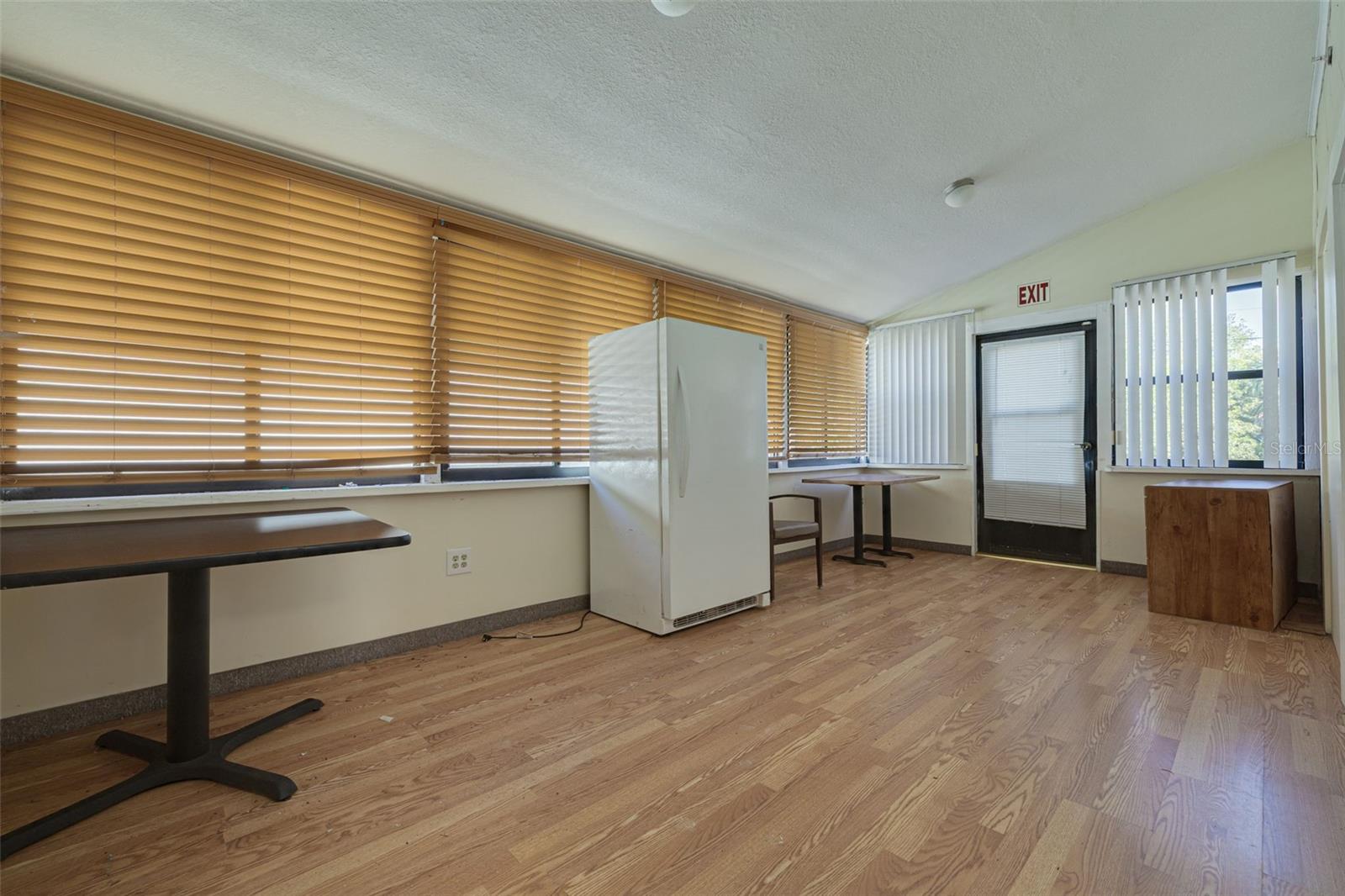 WHITMIRES W S - Commercial Sale