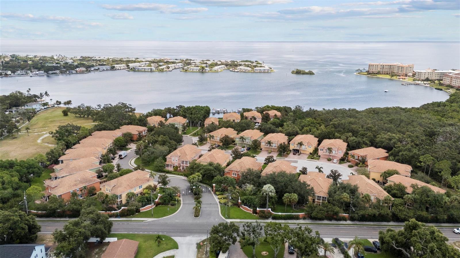 BANYAN BAY AT RUTLAND - Residential