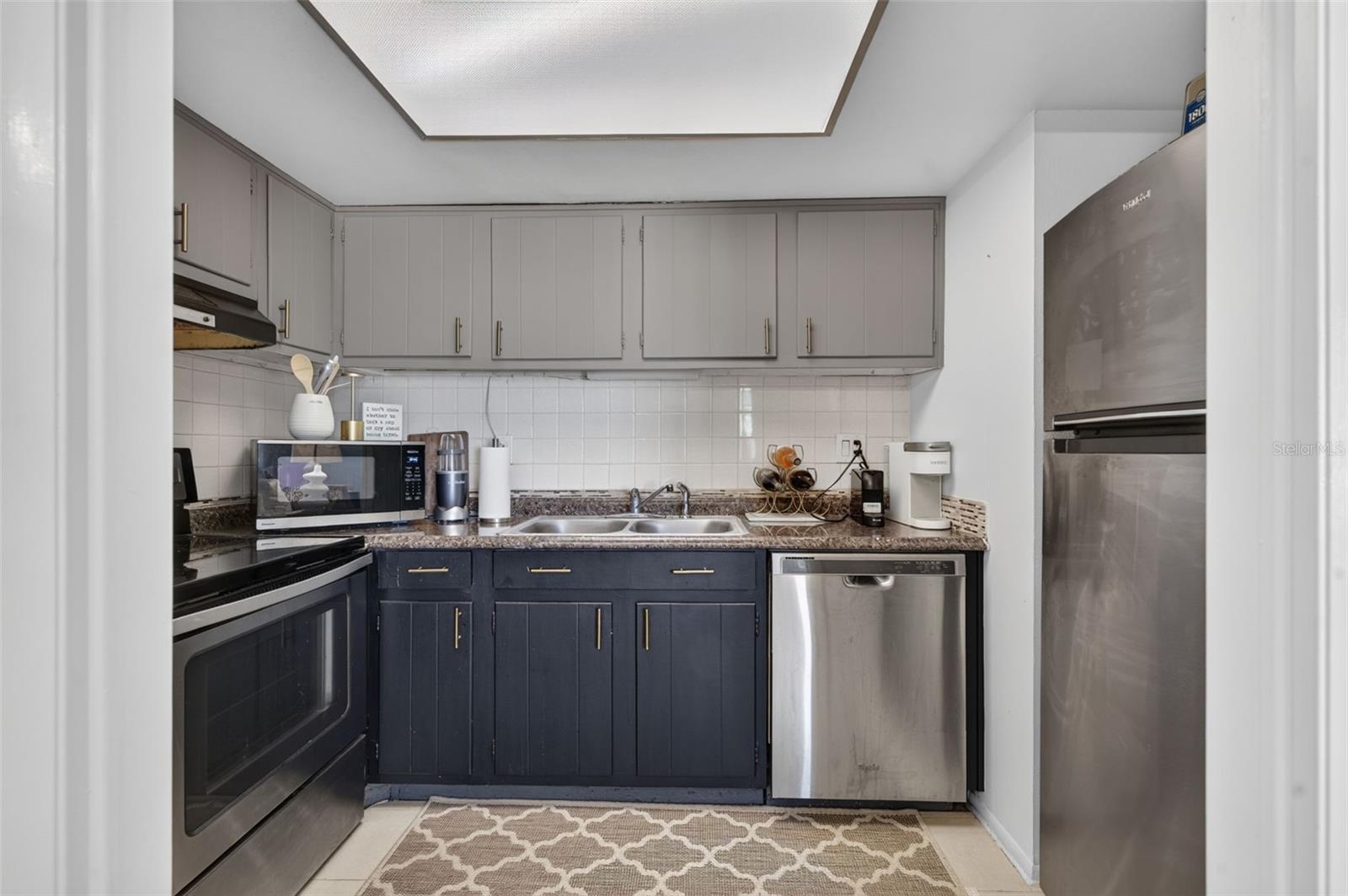 KNOWLES MANOR NORTH CONDO - Residential