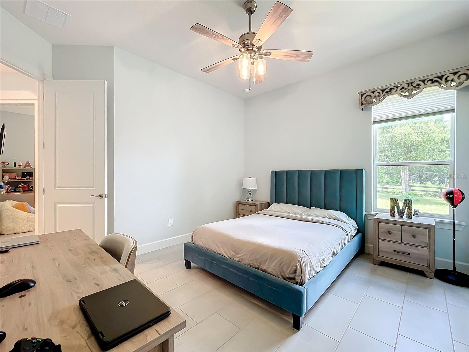 WOLFHEAD RDG - Residential