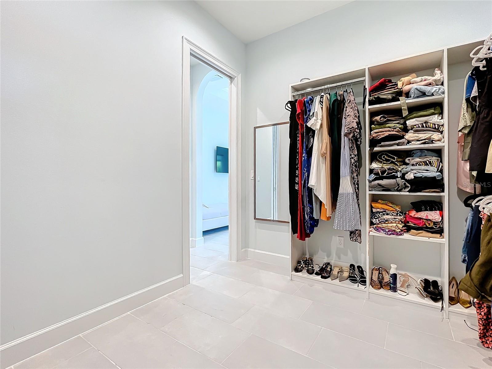 WOLFHEAD RDG - Residential