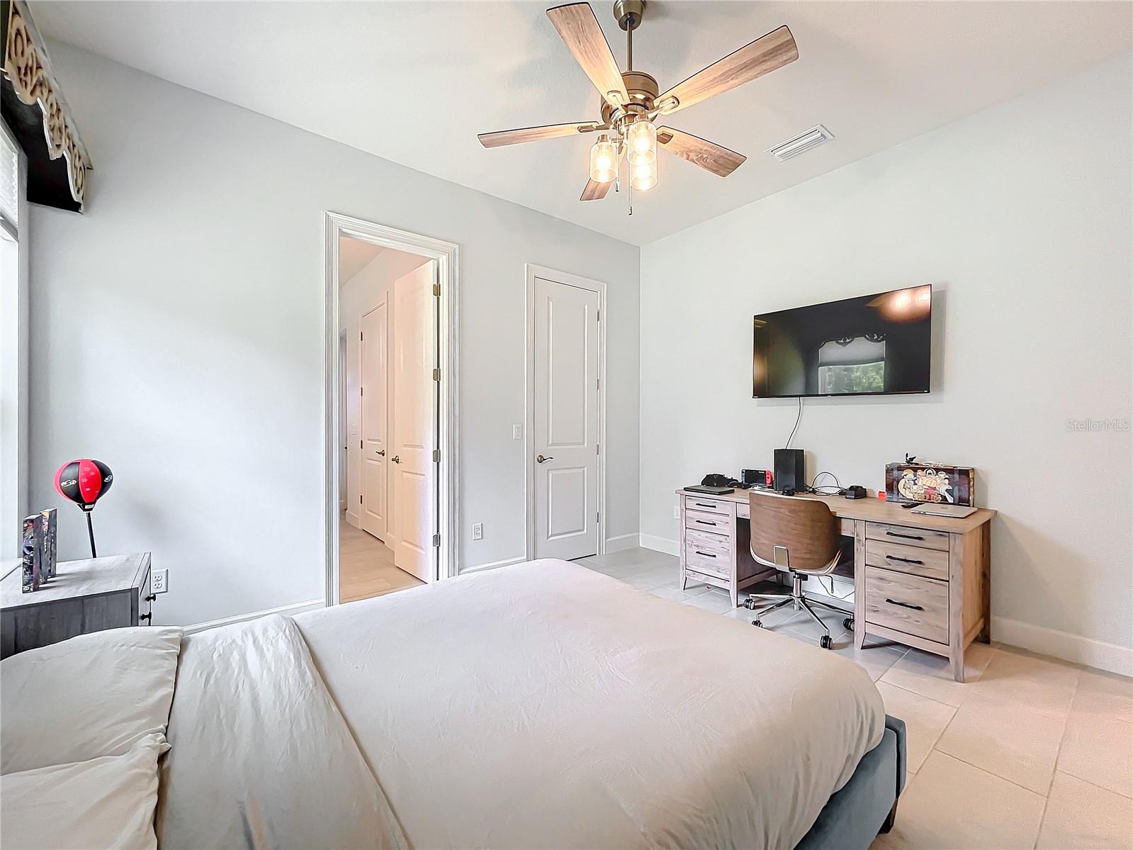 WOLFHEAD RDG - Residential