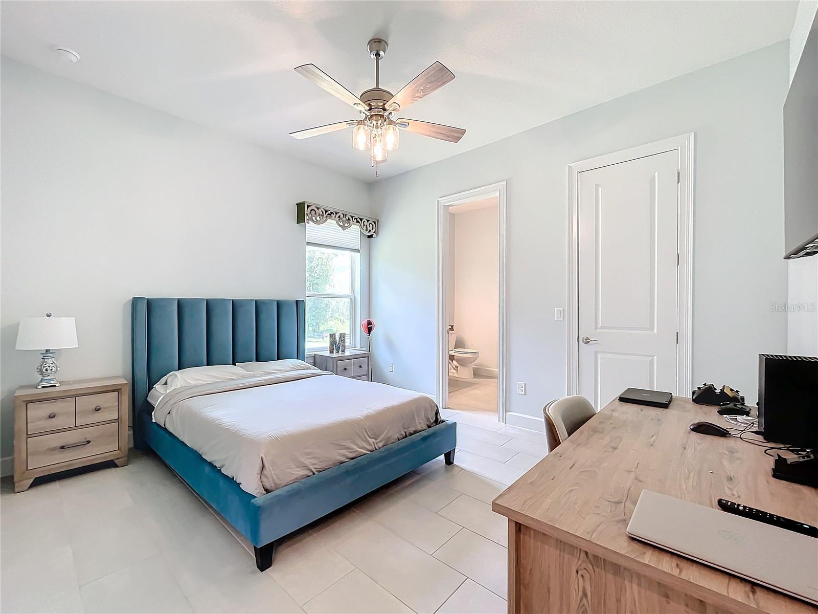 WOLFHEAD RDG - Residential