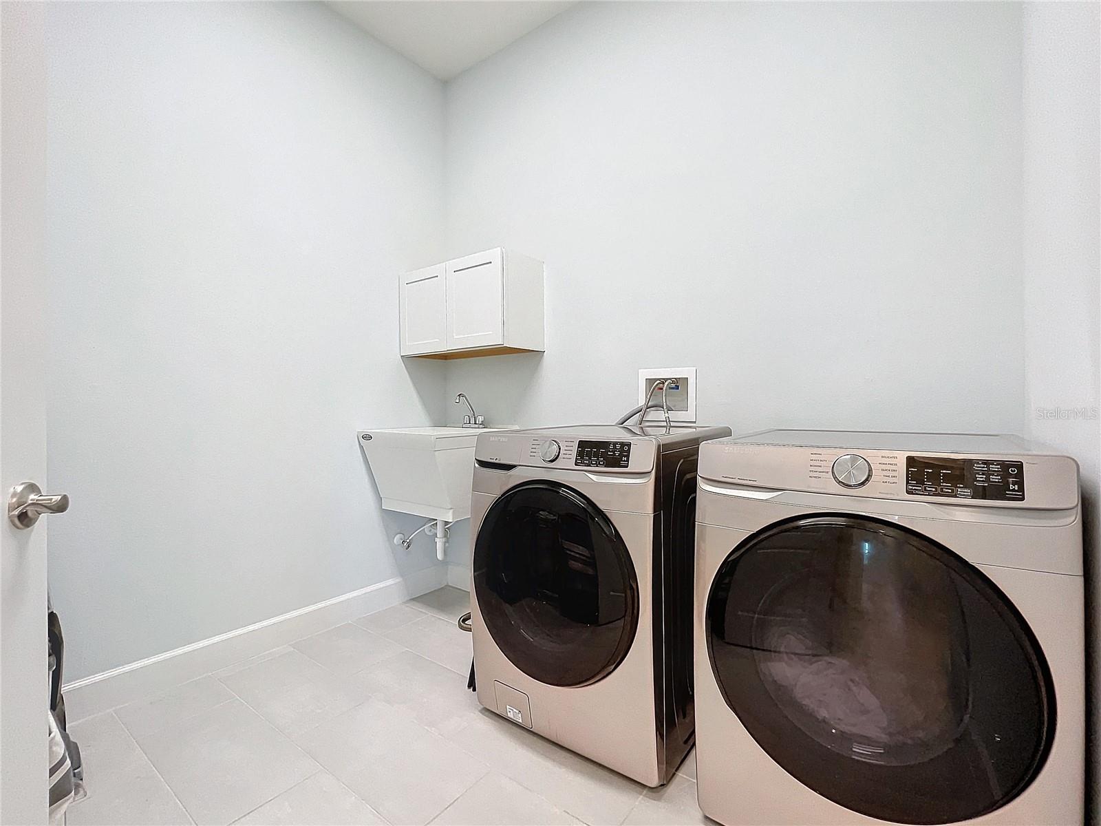 WOLFHEAD RDG - Residential