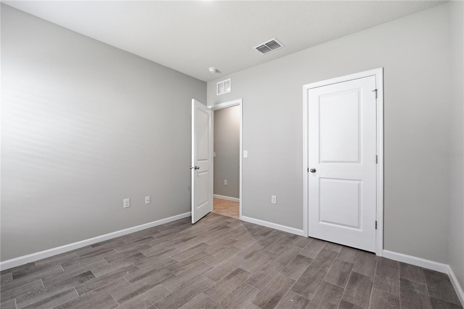GRACELYN GROVE PH 1 - Residential Lease