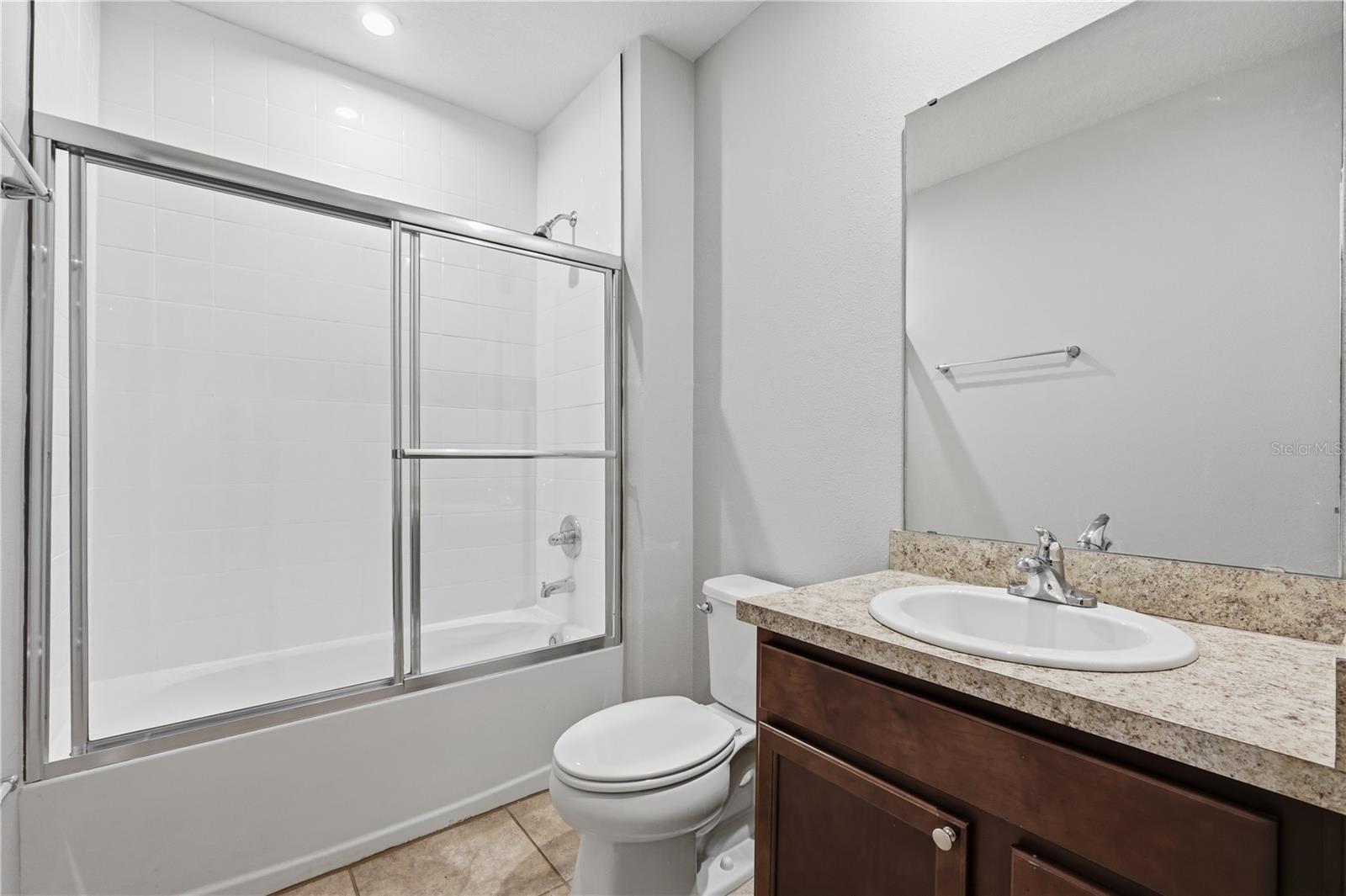 GRACELYN GROVE PH 1 - Residential Lease