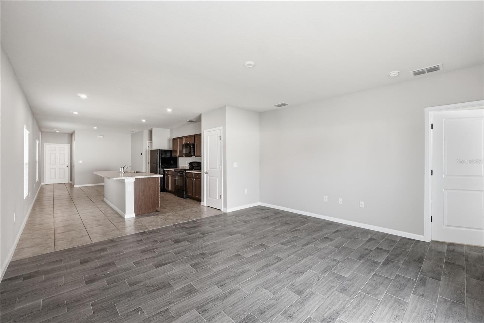 GRACELYN GROVE PH 1 - Residential Lease