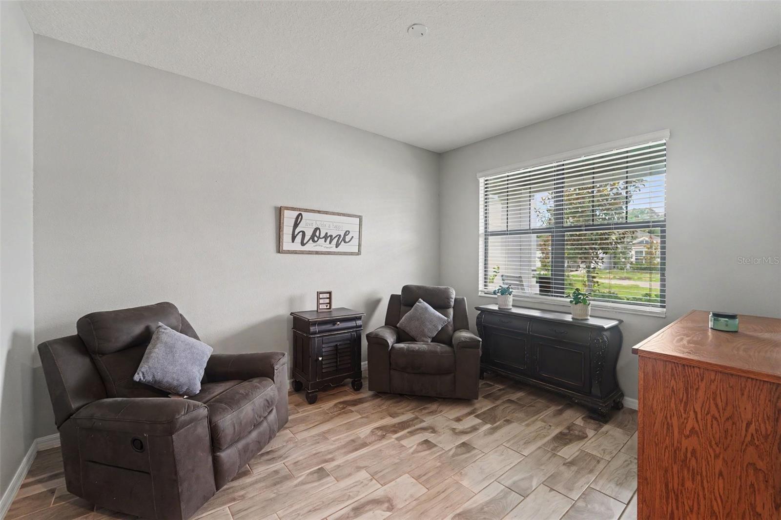 LAKESIDE PH 3 - Residential