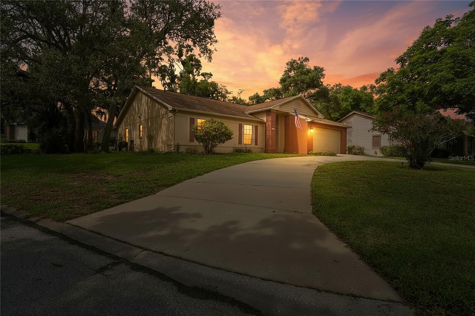 BEACON WOODS GREENSIDE VILLAGE - Residential