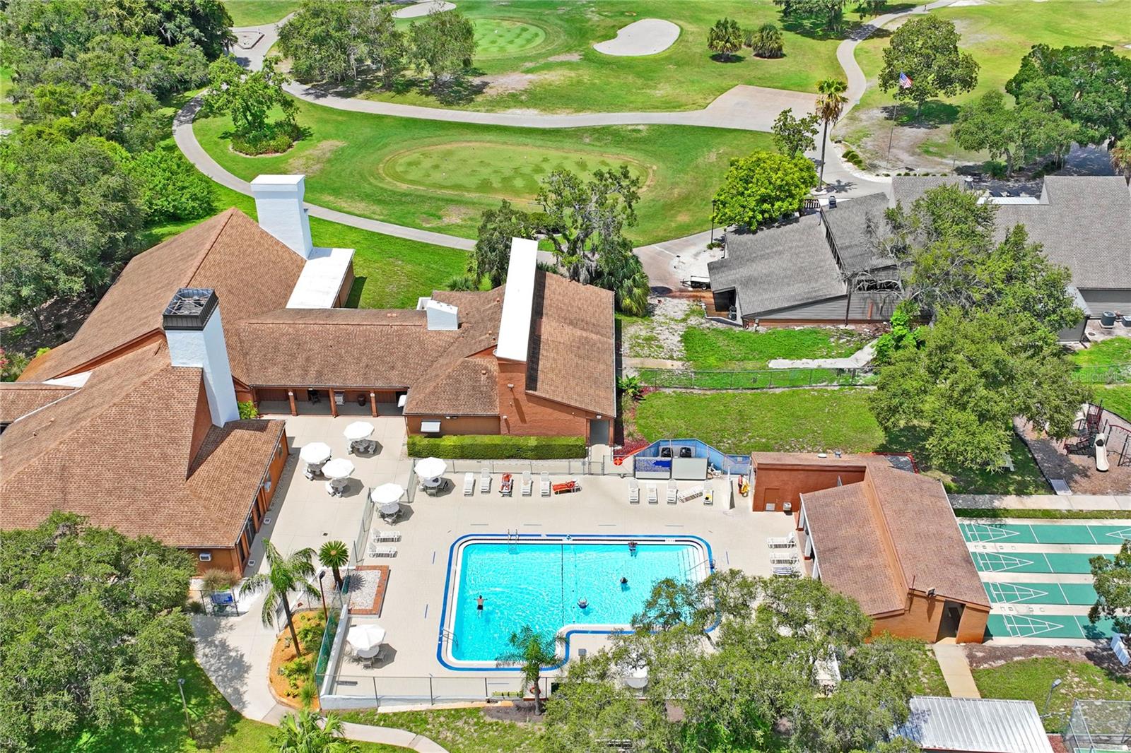 BEACON WOODS GREENSIDE VILLAGE - Residential