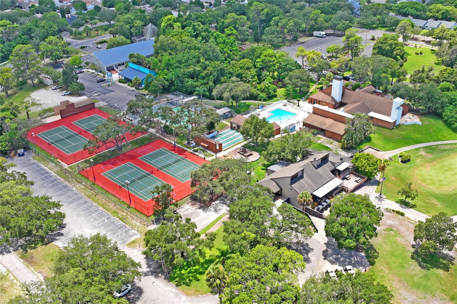 BEACON WOODS GREENSIDE VILLAGE - Residential