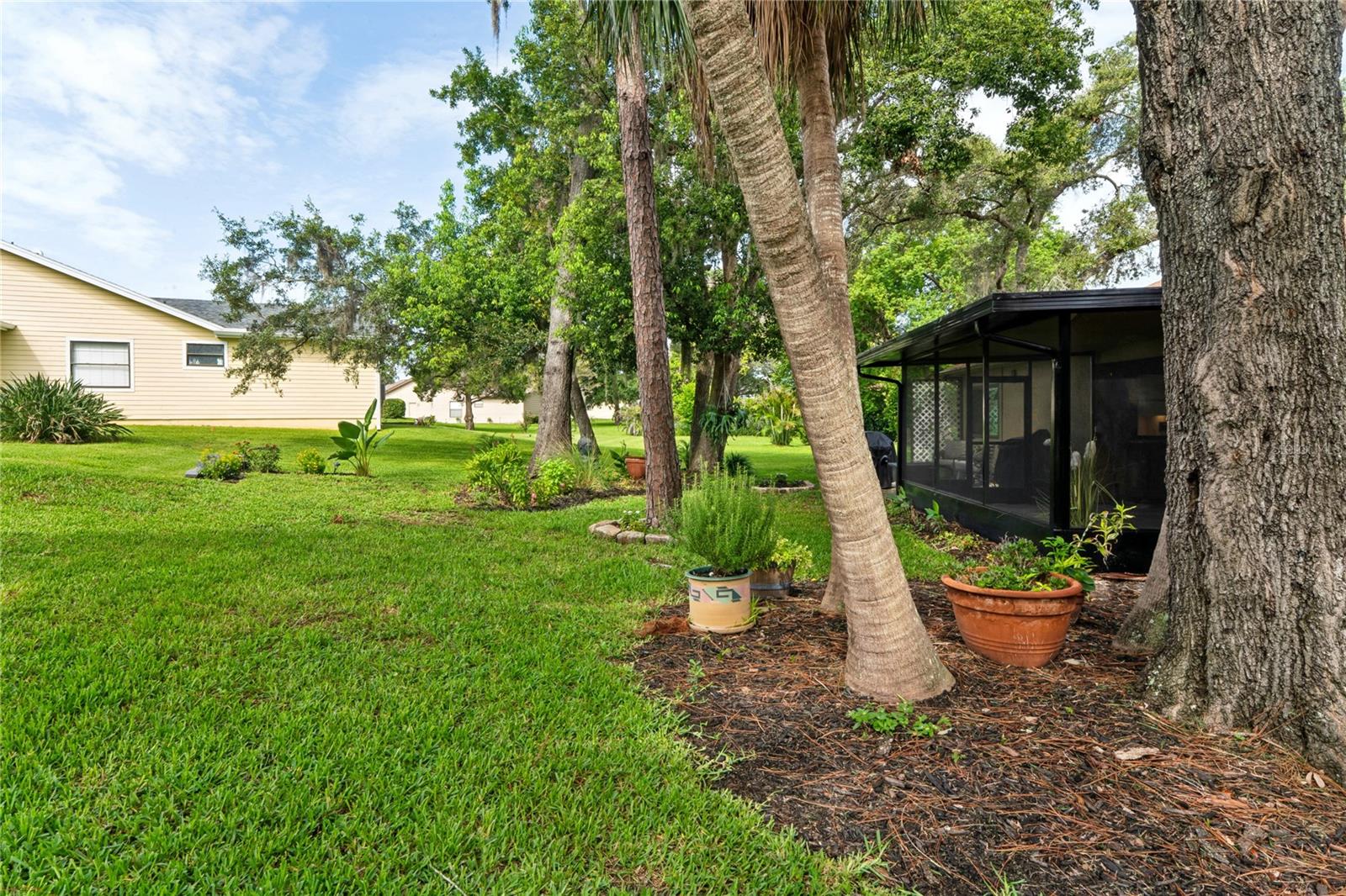 BEACON WOODS GREENSIDE VILLAGE - Residential