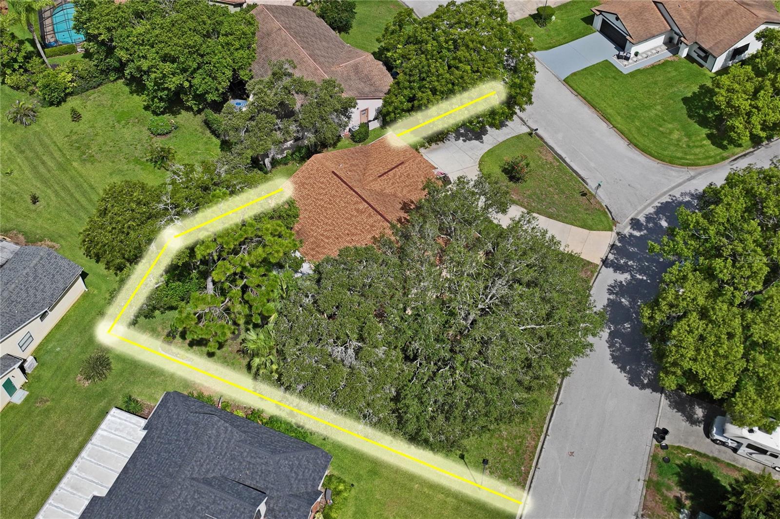 BEACON WOODS GREENSIDE VILLAGE - Residential