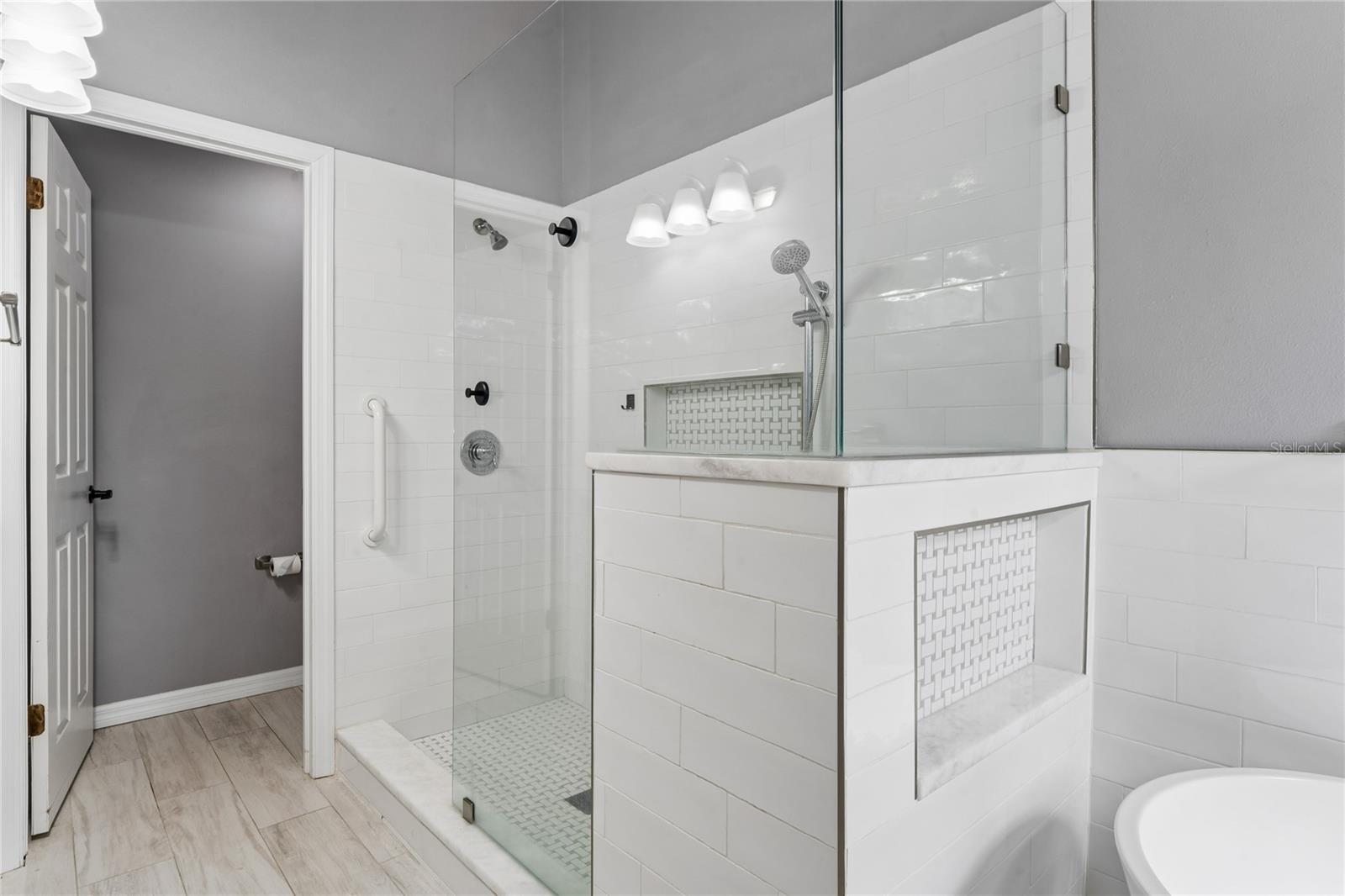BEACON WOODS GREENSIDE VILLAGE - Residential
