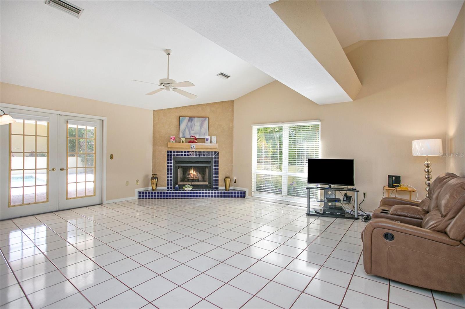 RIVIERA BAY SECOND ADDN PART REP AND ADD - Residential