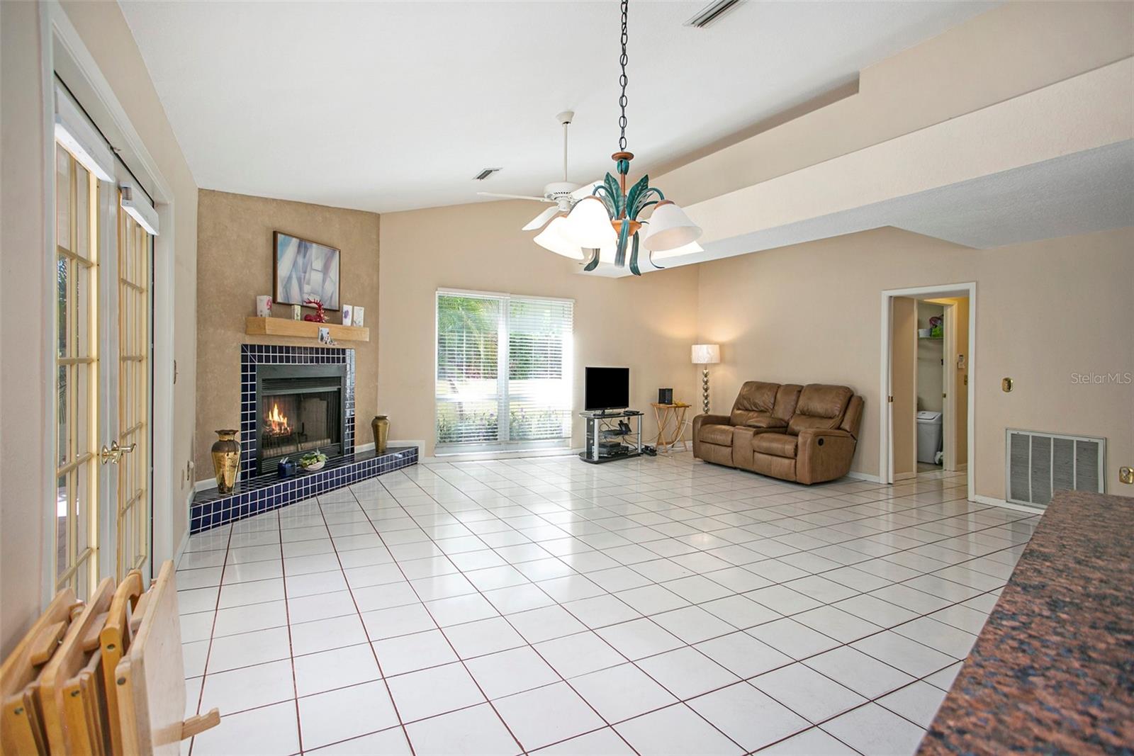 RIVIERA BAY SECOND ADDN PART REP AND ADD - Residential