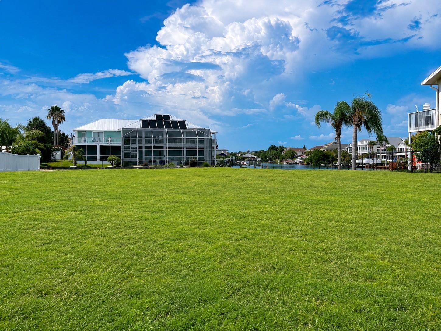 HERNANDO BEACH - Land