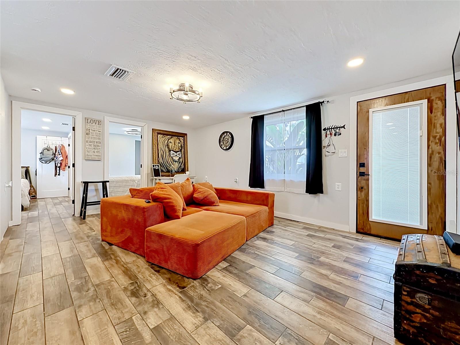 RIVER EDGE 02 - Residential