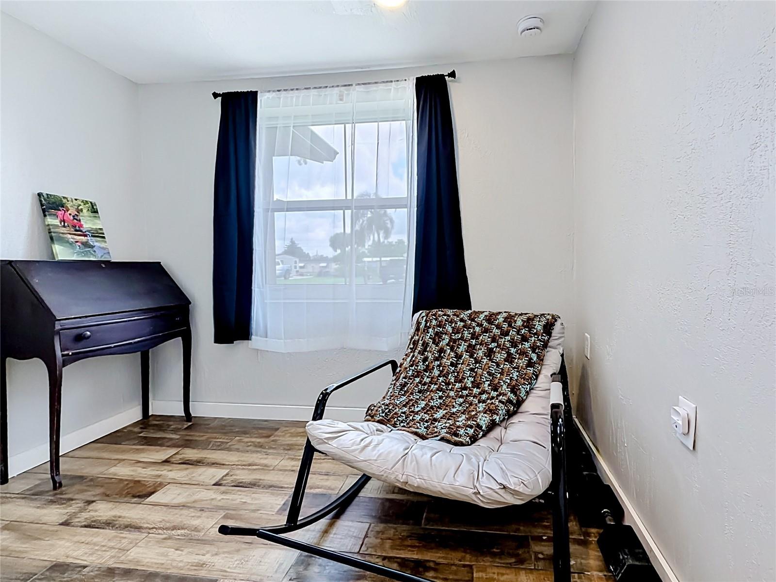 RIVER EDGE 02 - Residential
