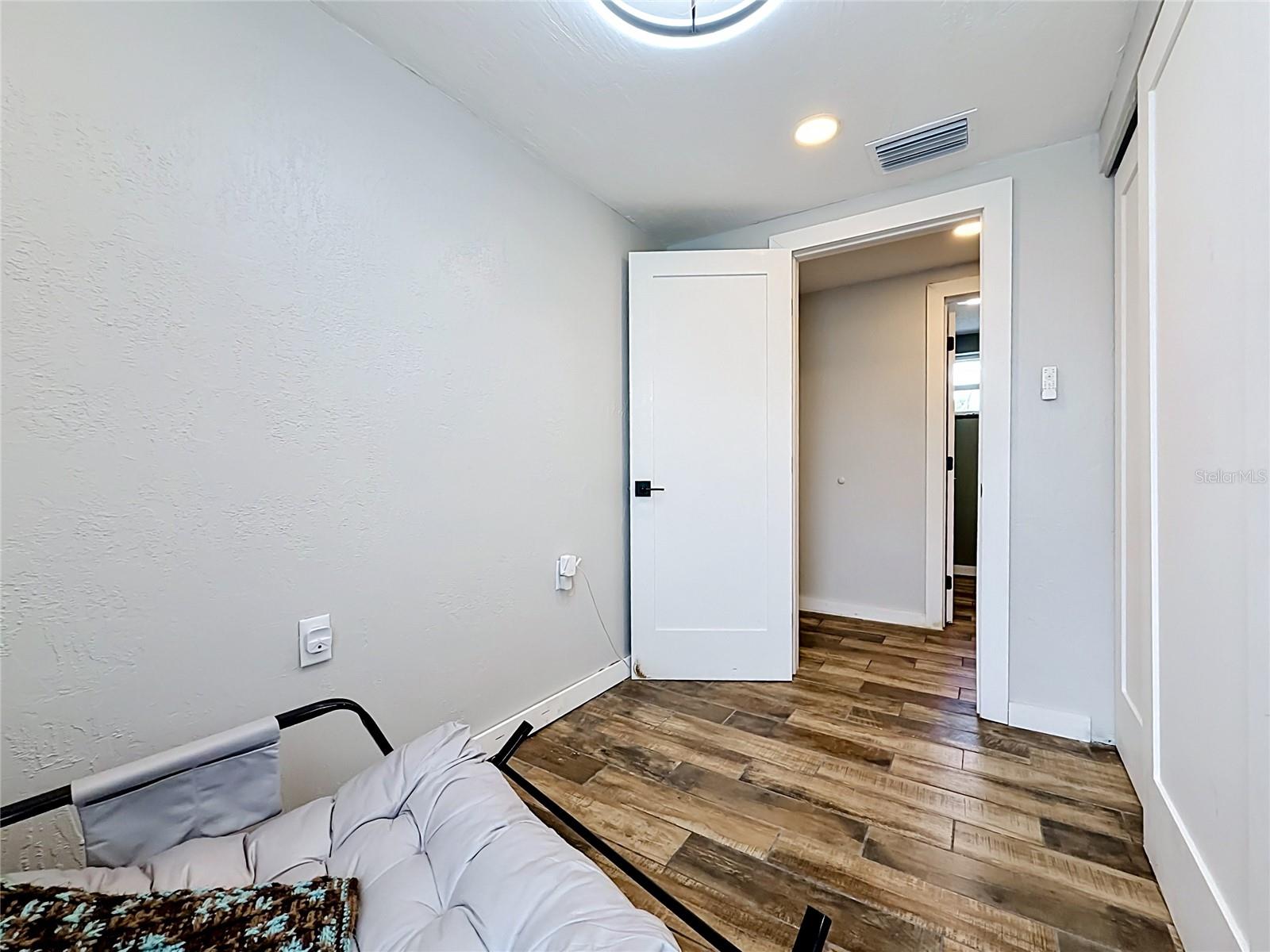 RIVER EDGE 02 - Residential