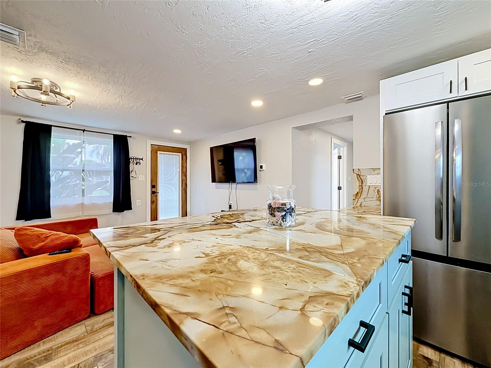 RIVER EDGE 02 - Residential