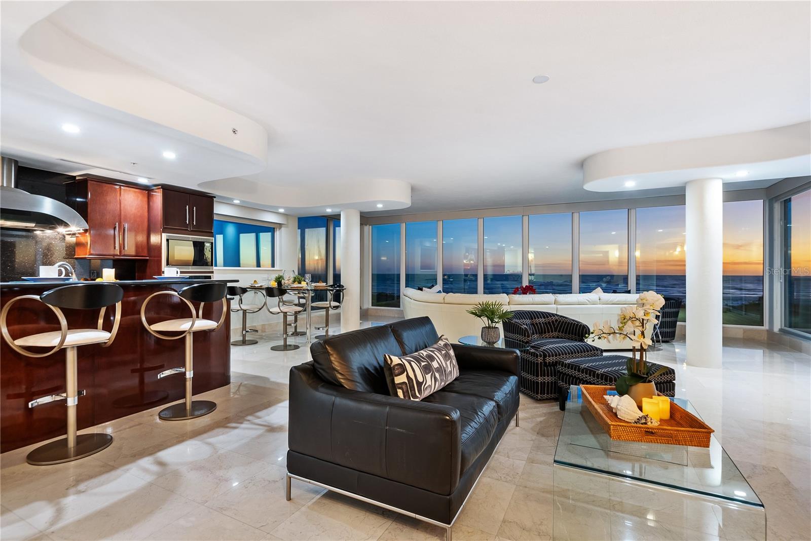 SARASOTA BEACH - Residential