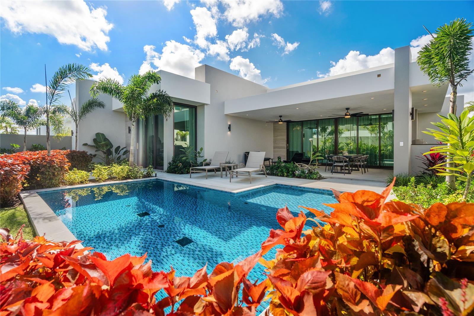 THE ISLES - Residential