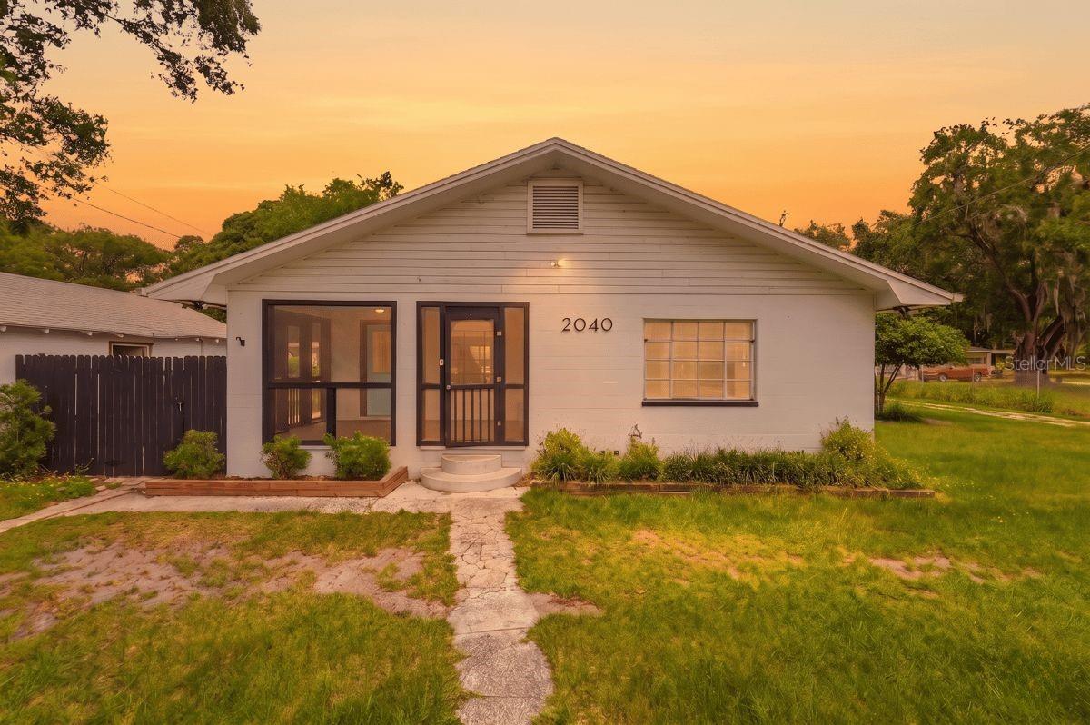 Short Sale. Welcome to 2040 Old Dixie Hwy in Auburndale, a rare opportunity to own a property that offers space, flexibility, and freedom with no HOA restrictions. Situated on over half an acre just off the Polk Parkway, this 3 bedroom, 2 bathroom property provides the balance of country style living with convenient access to nearby shopping, dining, and major corridors.

One of the standout features of this property is the incredible functionality and versatility it offers. With 4 garage bays, two workshops, and an additional bonus space with AC, there is ample room for hobbies, storage, business equipment, work vehicles, boats, recreational toys, or a personalized workshop setup. Whether you need extra room to spread out, work from home, or simply enjoy having space that is difficult to find in today’s market, this property delivers.

The oversized lot provides endless possibilities and the freedom to truly use your property the way you want. Bring your chickens, work truck, RV, or outdoor equipment without the restrictions often found in traditional neighborhoods.

Offering a peaceful setting with everyday convenience, this property is ideal for buyers searching for flexibility, functionality, and room to grow in a highly accessible Auburndale location.