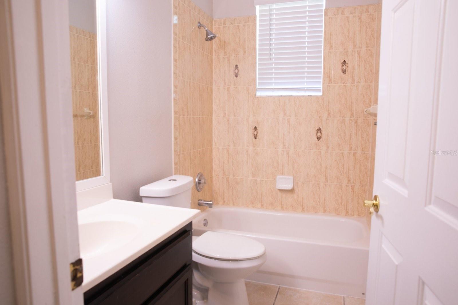 BAY VISTA ESTATES - Residential Lease