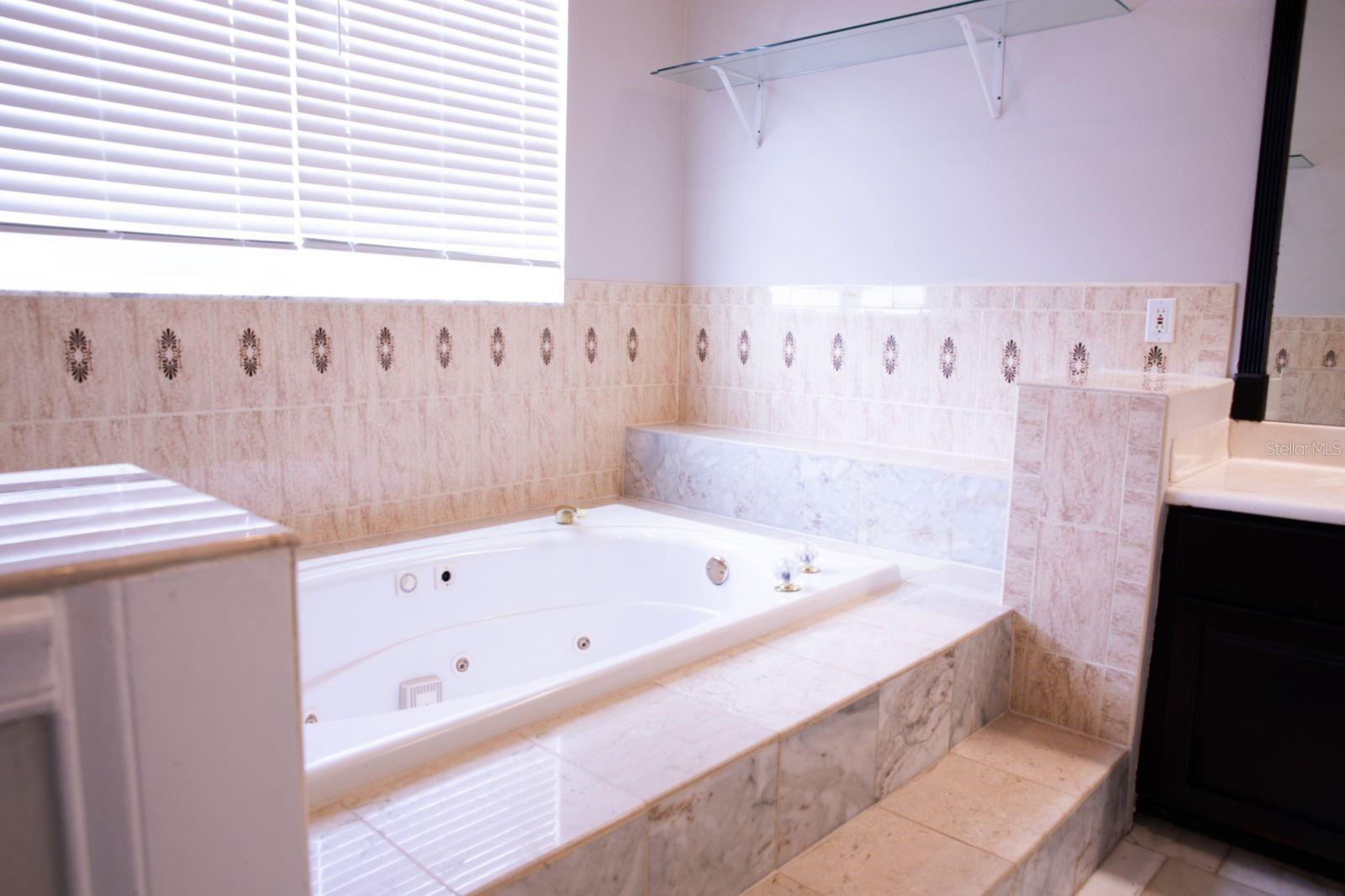 BAY VISTA ESTATES - Residential Lease